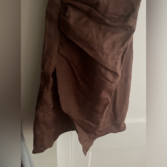 NWT Reformation Kerrigan Linen Dress (in Cafe) - Picture 7 of 10